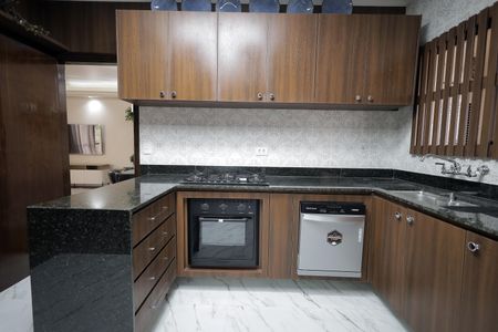 Apartamento à venda com 126m², 3 quartos e 3 vagas Apartamento à venda com 126m², 3 quartos e 3 vagasCozinha