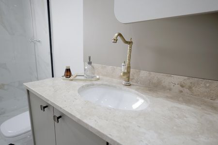 Apartamento à venda com 126m², 3 quartos e 3 vagas Apartamento à venda com 126m², 3 quartos e 3 vagasBanheiro Suíte