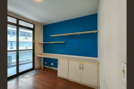 Apartamento à venda com 226m², 4 quartos e 2 vagasQuarto 2