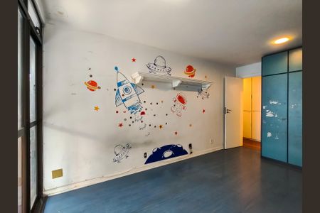 Apartamento à venda com 226m², 4 quartos e 2 vagasQuarto 1