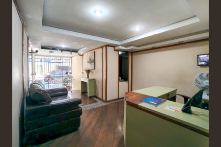 Apartamento à venda com 226m², 4 quartos e 2 vagasFachada e portaria