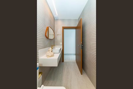 Casa à venda com 680m², 4 quartos e 6 vagas Casa à venda com 680m², 4 quartos e 6 vagasLavabo