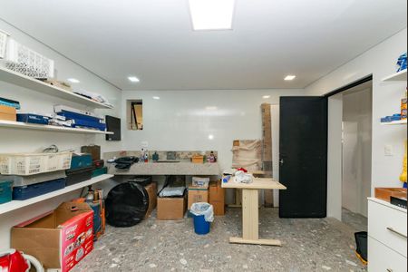 Casa à venda com 680m², 4 quartos e 6 vagas