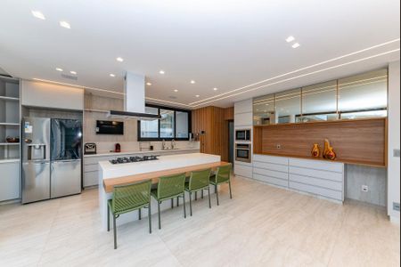 Cozinha de casa à venda com 4 quartos, 680m² em Estoril, Belo Horizonte