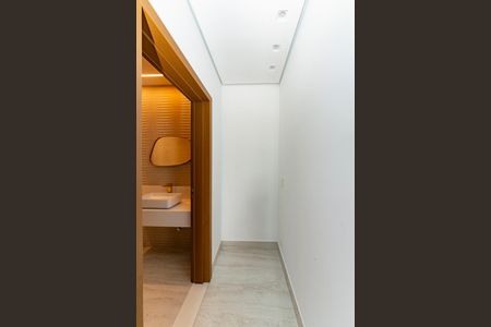 Casa à venda com 680m², 4 quartos e 6 vagas Casa à venda com 680m², 4 quartos e 6 vagasLavabo