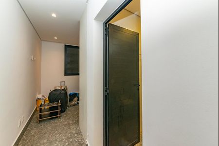 Casa à venda com 680m², 4 quartos e 6 vagas Casa à venda com 680m², 4 quartos e 6 vagasQuarto de Serviço