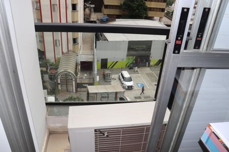 Apartamento para alugar com 42m², 1 quarto e 1 vagaVaranda