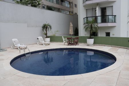 Apartamento para alugar com 42m², 1 quarto e 1 vagaPiscina