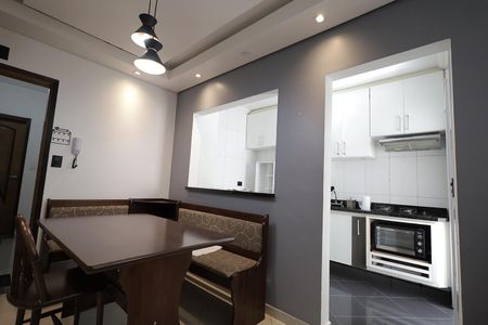 Apartamento para alugar com 92m², 2 quartos e 2 vagasSala