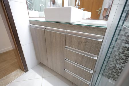 Apartamento para alugar com 92m², 2 quartos e 2 vagasBanheiro 1