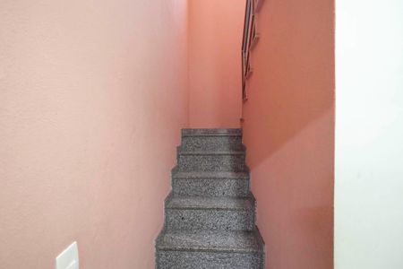 Casa à venda com 380m², 4 quartos e 4 vagasEscada