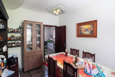 Casa à venda com 380m², 4 quartos e 4 vagasCopa