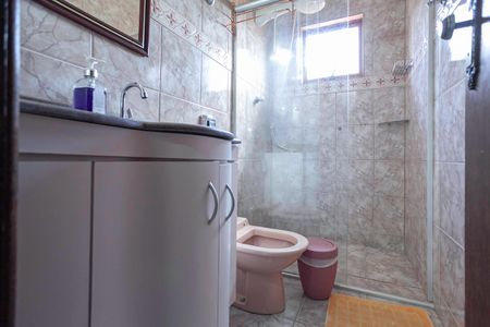 Casa à venda com 380m², 4 quartos e 4 vagasBanheiro social 1