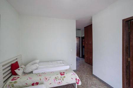 Casa à venda com 380m², 4 quartos e 4 vagasSala 2