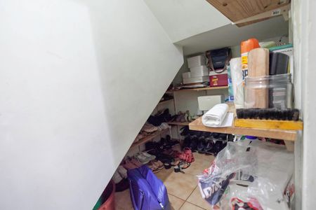 Casa à venda com 380m², 4 quartos e 4 vagasDespensa