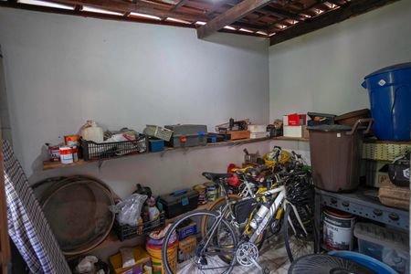 Casa à venda com 380m², 4 quartos e 4 vagasQuarto de despejo