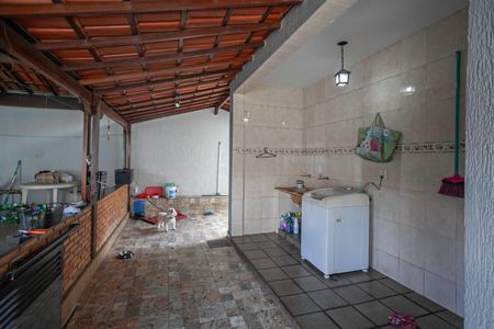 Casa à venda com 380m², 4 quartos e 4 vagasÁrea de serviço