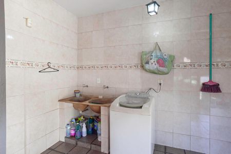 Casa à venda com 380m², 4 quartos e 4 vagasÁrea de serviço