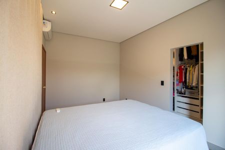 Casa de condomínio para alugar com 149m², 3 quartos e 2 vagasSuite 