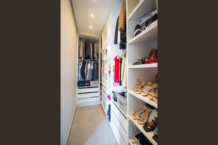 Casa de condomínio para alugar com 149m², 3 quartos e 2 vagasCloset da Suite 