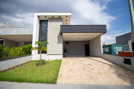 Casa de condomínio para alugar com 149m², 3 quartos e 2 vagasFachada da Casa 