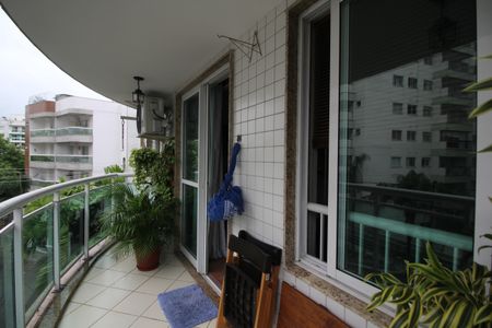 Varanda de apartamento à venda com 2 quartos, 65m² em Anil, Rio de Janeiro