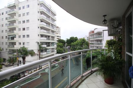 Varanda de apartamento à venda com 2 quartos, 65m² em Anil, Rio de Janeiro