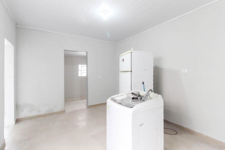 Quarto 1 de casa para alugar com 2 quartos, 42m² em Vila Campanela, São Paulo