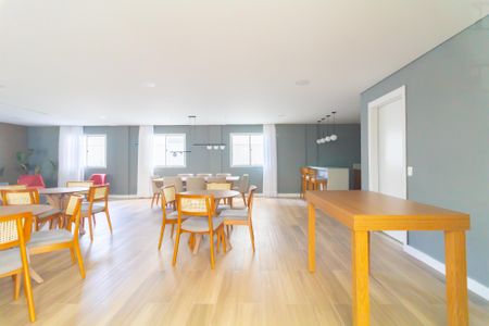 Apartamento para alugar com 35m², 2 quartos e sem vaga Apartamento para alugar com 35m², 2 quartos e sem vagaÁrea comum - Salão de festas