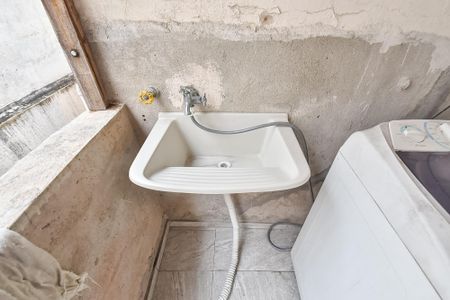 Casa à venda com 150m², 2 quartos e 1 vaga Casa à venda com 150m², 2 quartos e 1 vagaÁrea de serviço