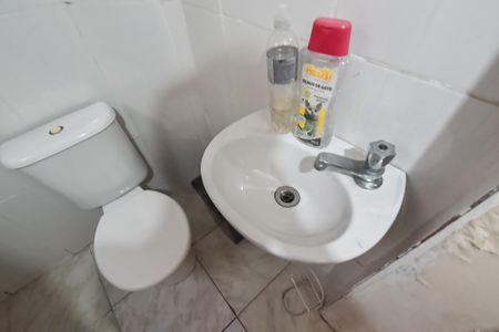 Casa à venda com 150m², 2 quartos e 1 vaga Casa à venda com 150m², 2 quartos e 1 vagaBanheiro de serviço