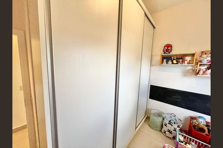 Apartamento à venda com 96m², 3 quartos e 2 vagasQuarto 2