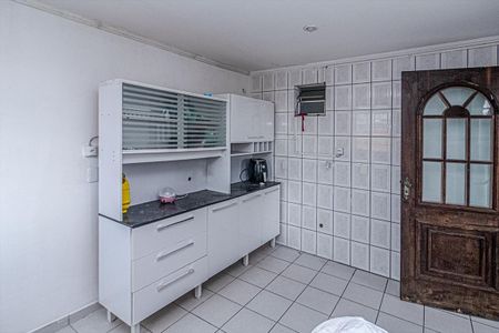 Casa para alugar com 105m², 2 quartos e 1 vagacozinha e área de serviço compartilhadas_3