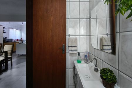 Casa à venda com 160m², 4 quartos e 3 vagasLavabo