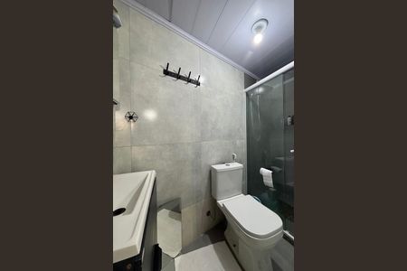 Banheiro de apartamento para alugar com 1 quarto, 35m² em Jardim Botânico, Rio de Janeiro