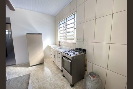 Cozinha  de apartamento para alugar com 2 quartos, 50m² em São José, Canoas