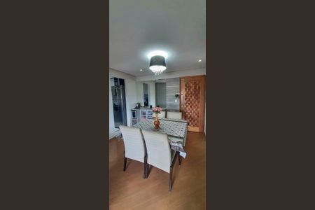 Apartamento à venda com 61m², 2 quartos e 1 vaga Apartamento à venda com 61m², 2 quartos e 1 vagaSala