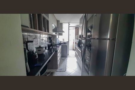 Apartamento à venda com 61m², 2 quartos e 1 vaga Apartamento à venda com 61m², 2 quartos e 1 vagaCozinha