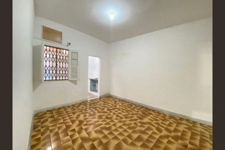Casa para alugar com 36m², 1 quarto e sem vaga