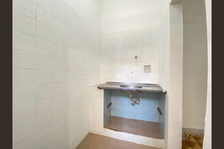 Casa para alugar com 36m², 1 quarto e sem vaga