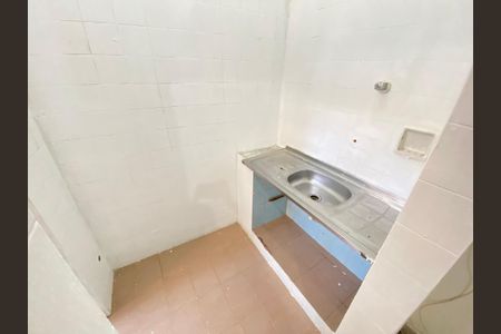 Casa para alugar com 36m², 1 quarto e sem vaga