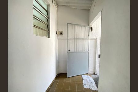 Casa para alugar com 36m², 1 quarto e sem vaga