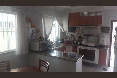 Casa à venda com 3 quartos, 180m² em Vila Pereira Barreto, São Paulo