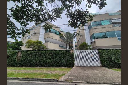 Apartamento para alugar com 136m², 3 quartos e 2 vagasFachada 