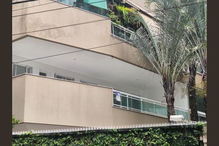 Apartamento para alugar com 136m², 3 quartos e 2 vagasPlaca 