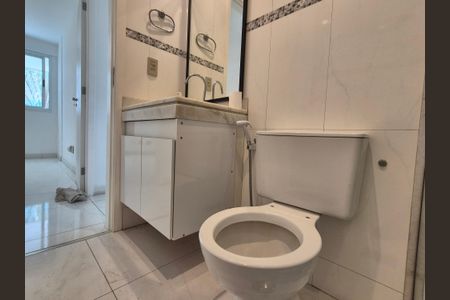 Apartamento para alugar com 136m², 3 quartos e 2 vagasBanheiro 