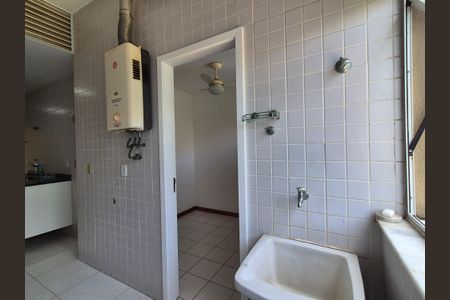 Apartamento para alugar com 136m², 3 quartos e 2 vagasÁrea de Serviço 