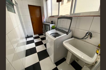 Apartamento à venda com 90m², 2 quartos e 1 vaga Apartamento à venda com 90m², 2 quartos e 1 vagaÁrea de Serviço