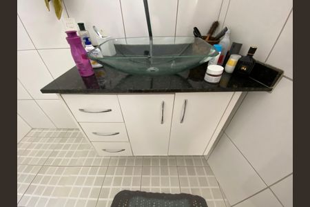 Apartamento à venda com 90m², 2 quartos e 1 vaga Apartamento à venda com 90m², 2 quartos e 1 vagaBanheiro da Suíte