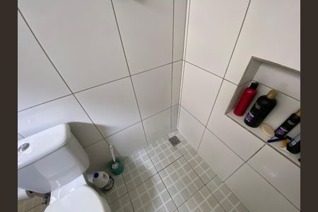 Apartamento à venda com 90m², 2 quartos e 1 vaga Apartamento à venda com 90m², 2 quartos e 1 vagaBanheiro da Suíte